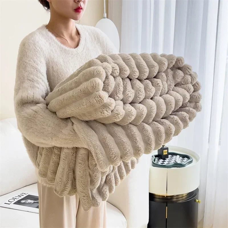 Soft Faux Shearling Throw Blanket | Fluffy & Warm