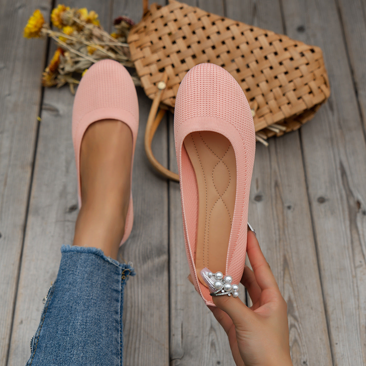 Women's Orthopedic Ballet Flats with Comfort Sole and Classic Design